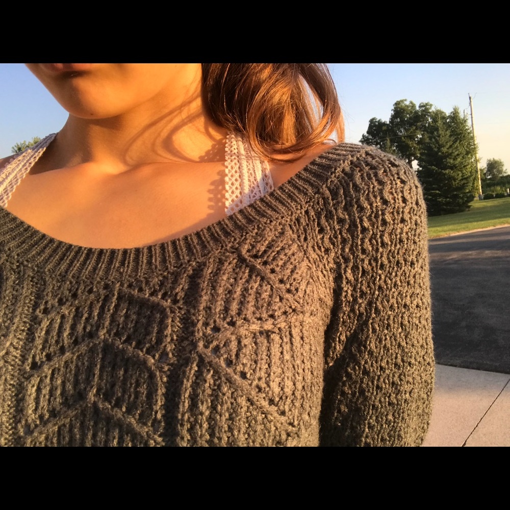 Sweater - Picture 3 of 5